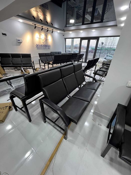 Скамейка для посетителей металлическая