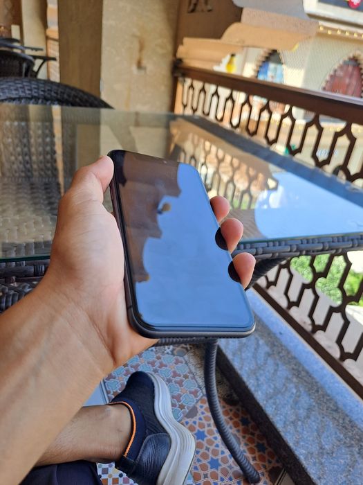 Iphone 11 ayibi yoq batareya uslinni holati idal hotira 64