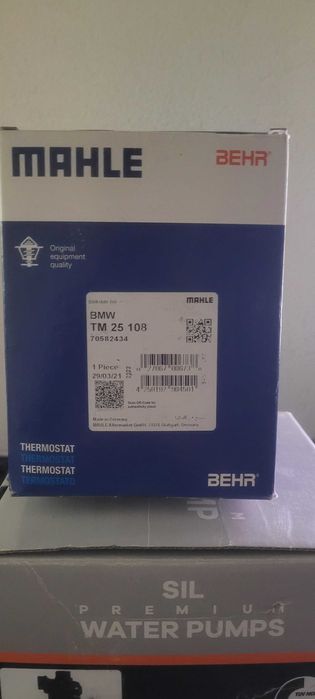 Комплект водна помпа SIL и термостат Mahle за BMW N20B20