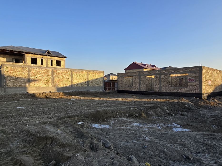 Продаётся недостроенный участок в городе Бухаре!