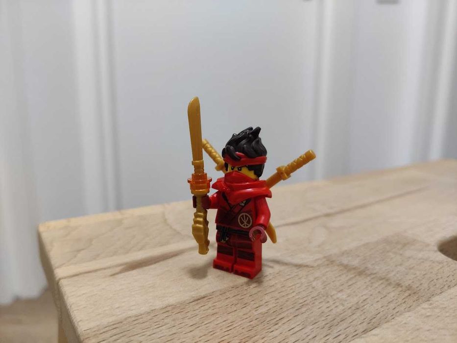 Lego Minigifurine Ninjago Lloyd Nya Kai -71819 (Dragon Stone Shrine)