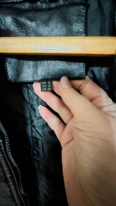 Erkaklar uchun yangi. Новая. Мужская. Чуть утеплённая.