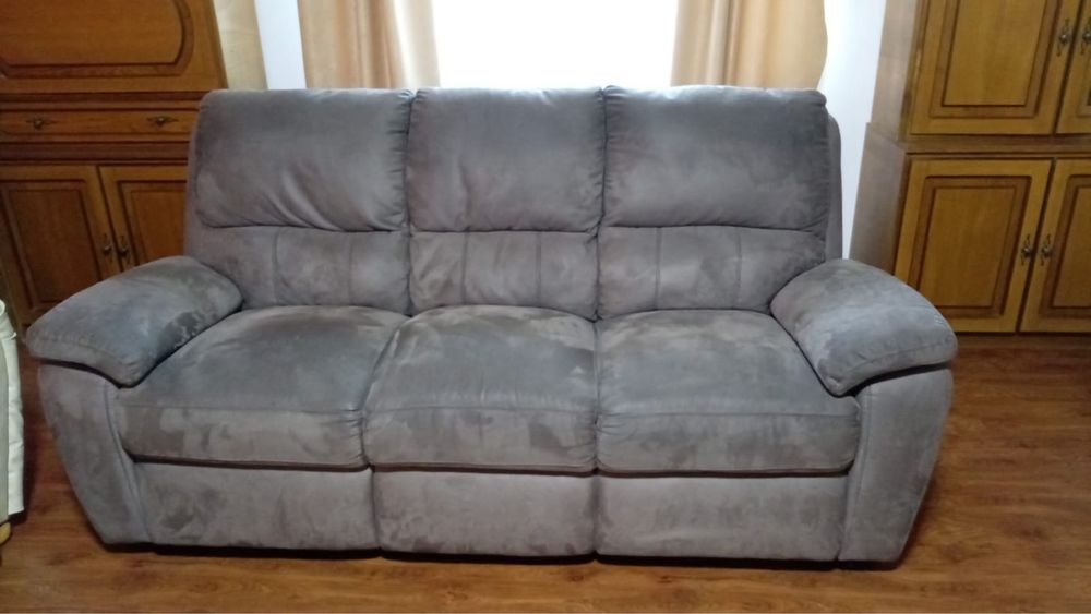 Set canapele 2 locuri cu recliner si canapea cu 3 locuri