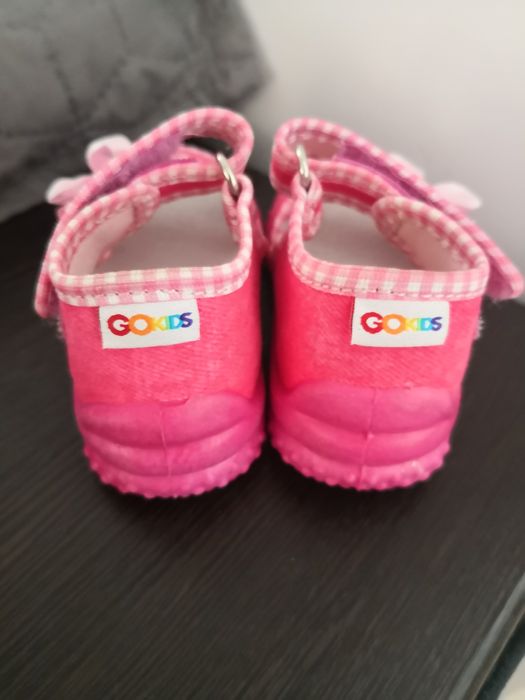 Бебешки сандали,пантофи  нови 18 номер
