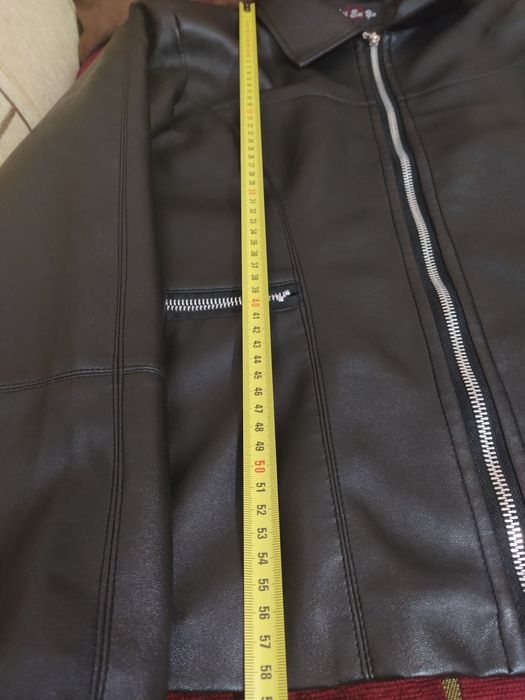 Дамско кожено яке ,, М'' - ка.