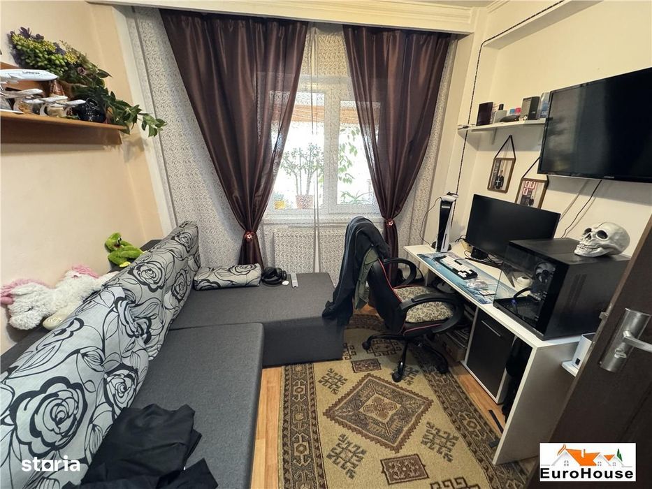 Apartament cu 5 camere de vanzare in Alba iulia