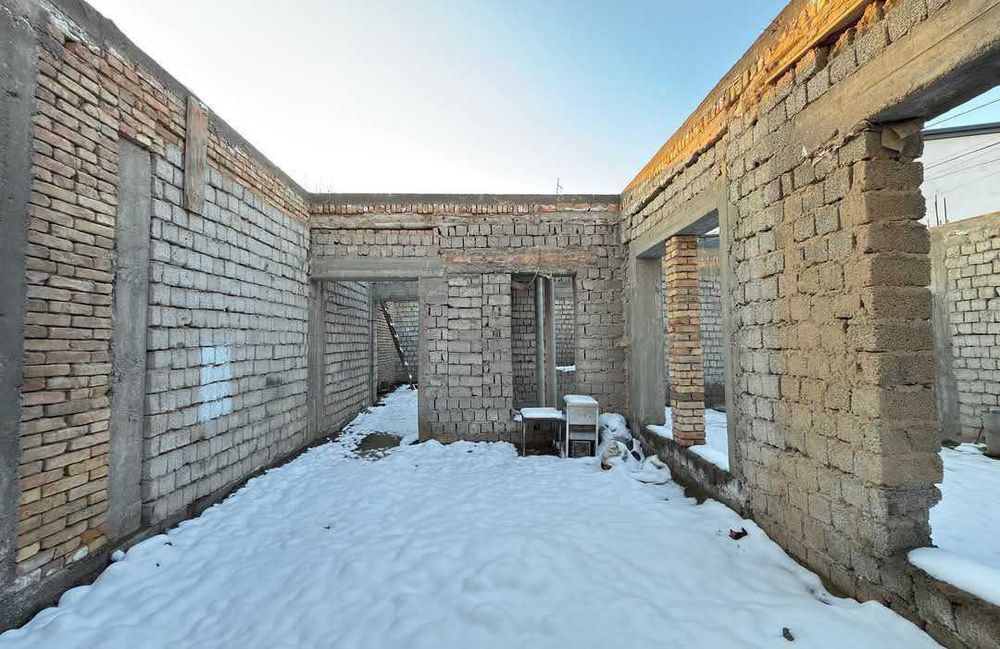 Участок 2.2 сотки в Мирзо-Улугбекском районе!