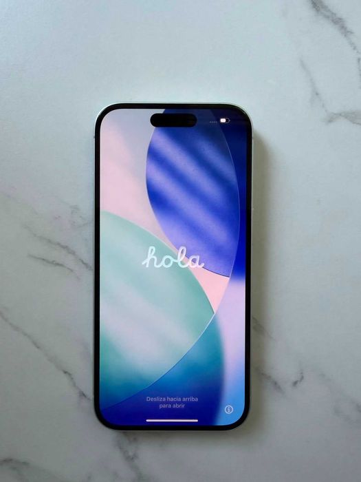 iPhone 16, 256 GB, Alb, stare foarte bună, baterie 90%
