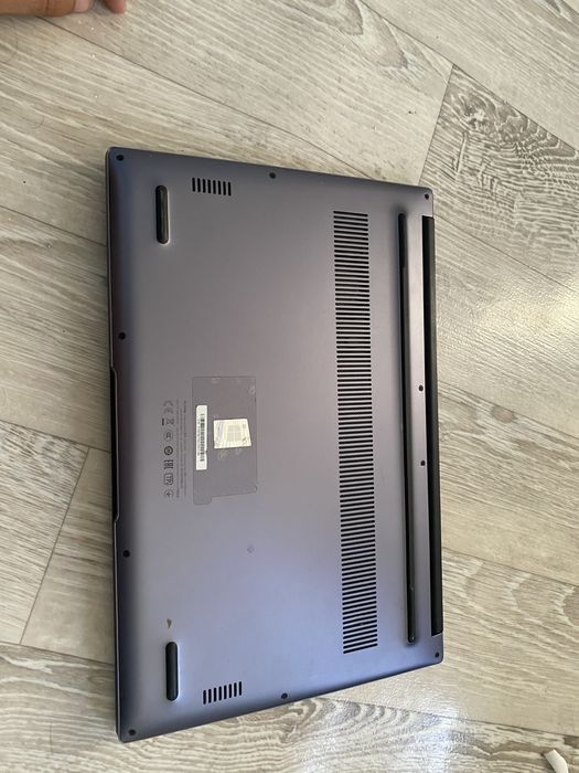 Продам huawei matebook в отличном состоянии