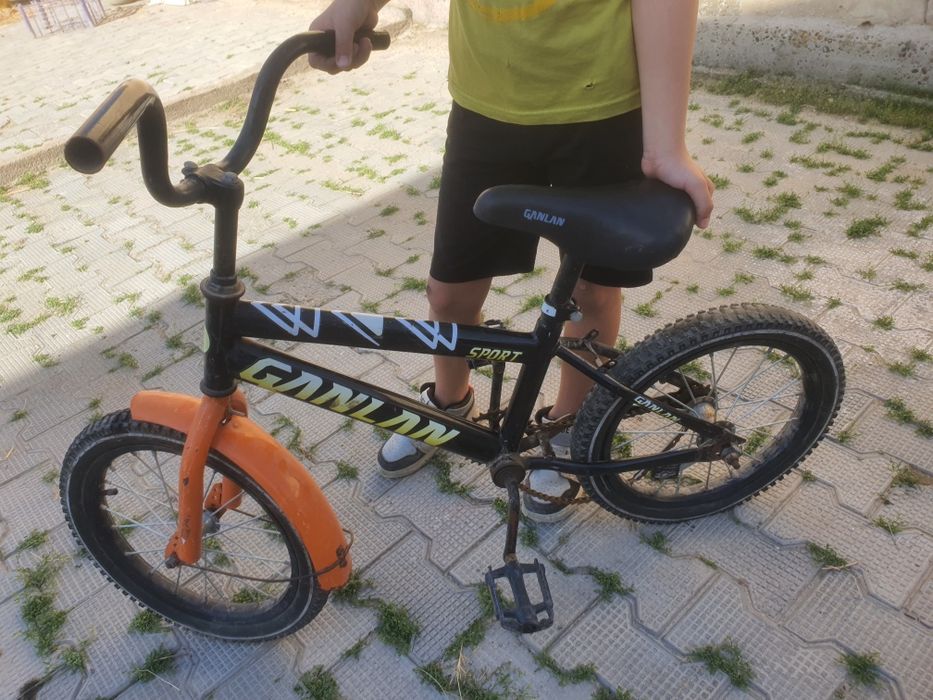 Срочно продайотса детскойе велосипед 2 шт