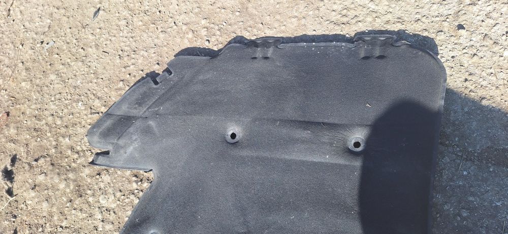 Шумоизолация преден капак е90