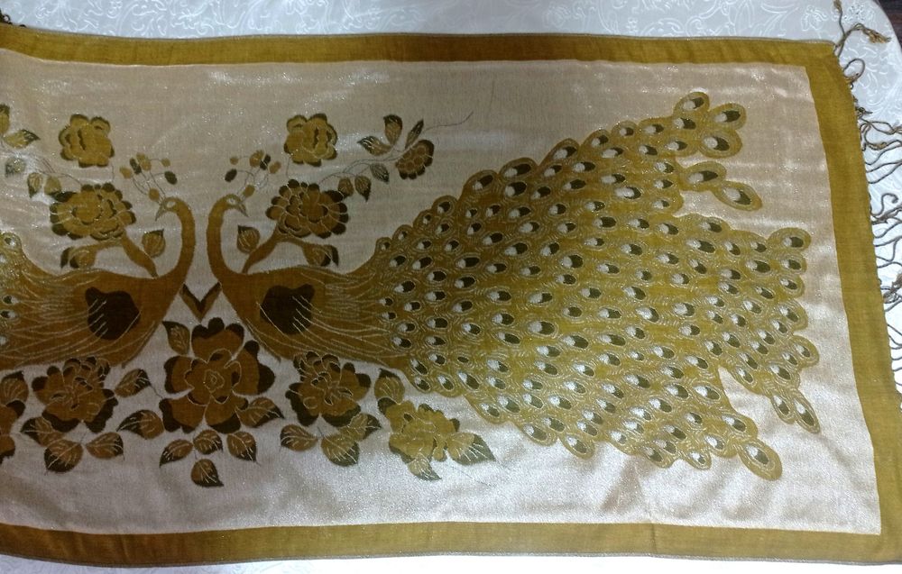 Женская одежда шарф