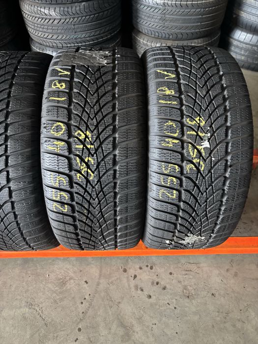 Anvelope Iarna 255/40/18 si 225/45/18 Dunlop SP Winter Sport 4D 255 40 18 225 45 18 R18