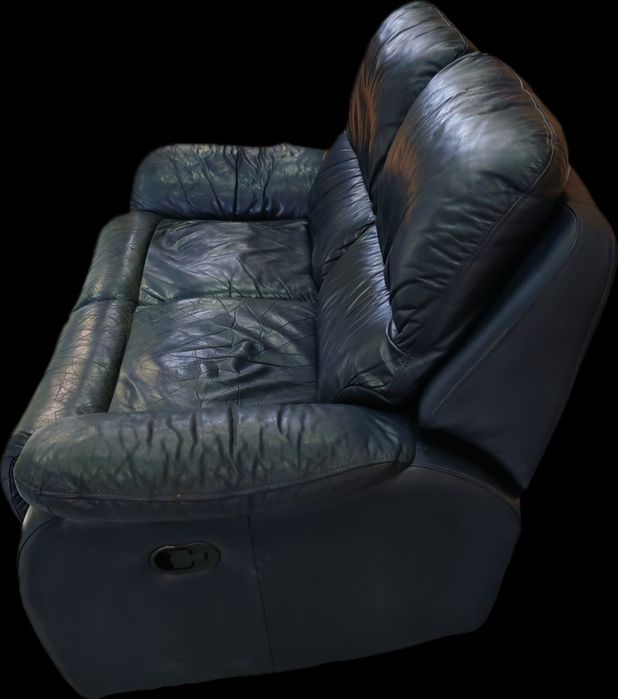 Двуместен диван с функция "релакс"