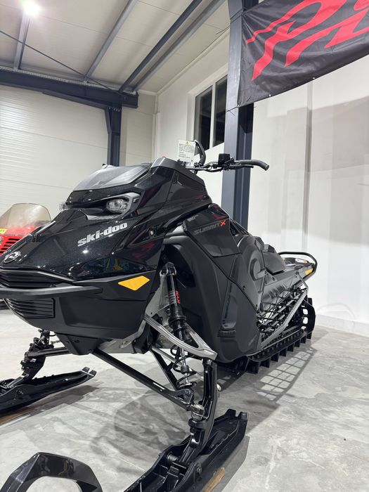 Ski doo summit x 850 E-Tec