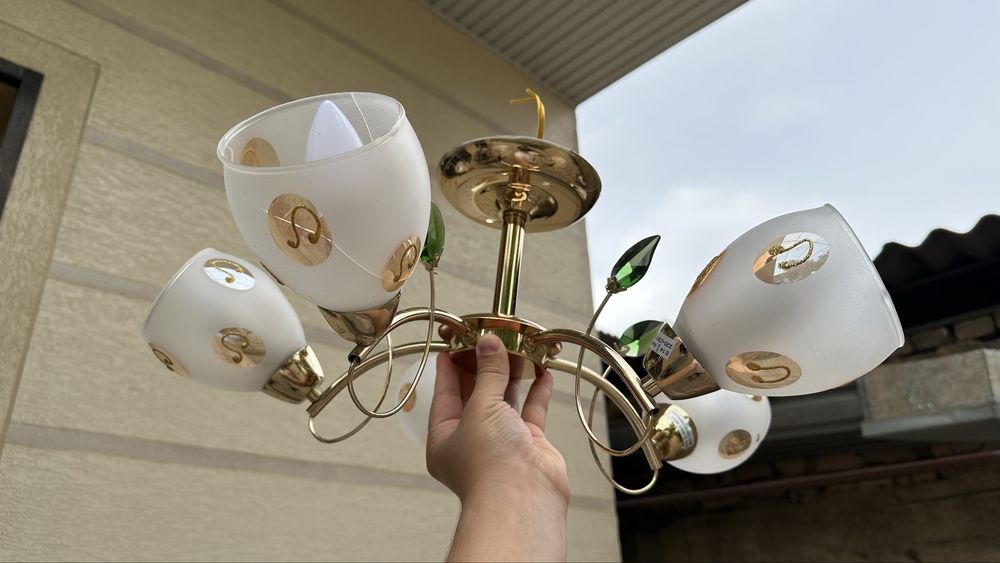 Люстра потолочный, б/у