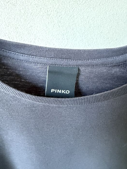 Tricou Pinko cu pene pe umeri