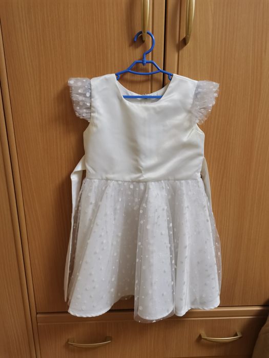 Платье нарядное на девочку