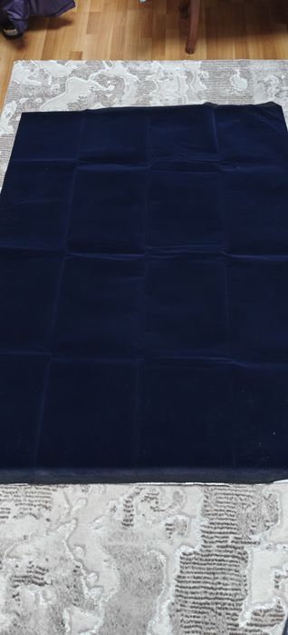 Material textil adeziv alcantara