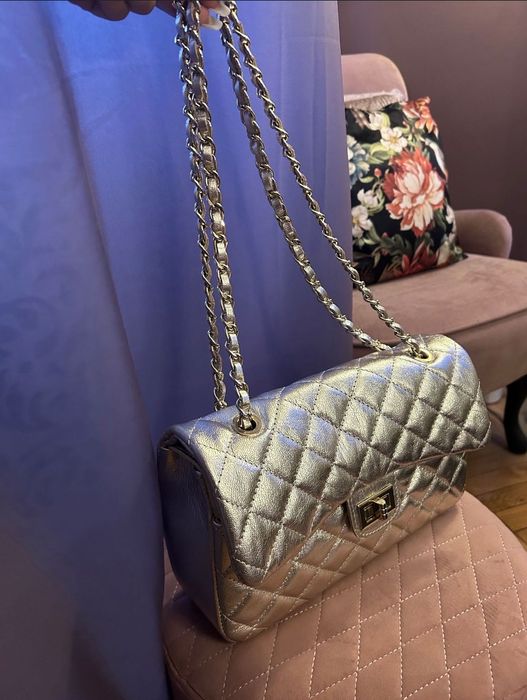 Geanta aurie deosebita piele naturala noua