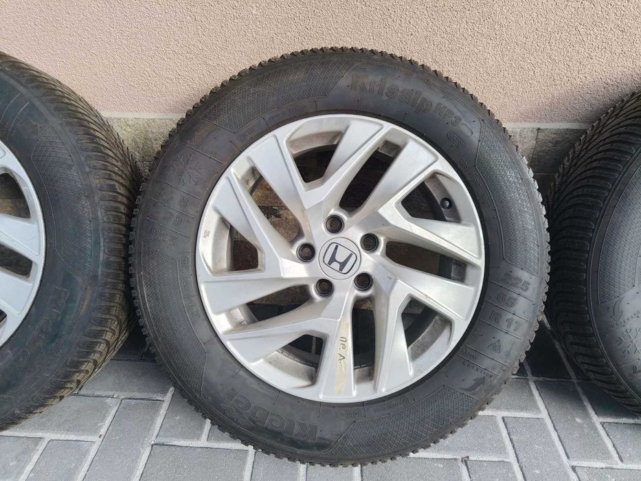 Оригинални Honda джанти 17-ки със зимни гуми CR-V 4
