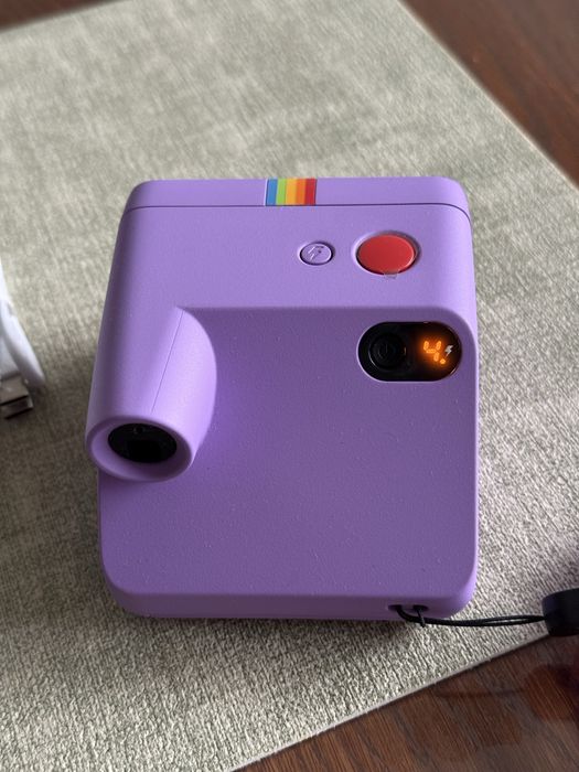 Polaroid go 2 purple