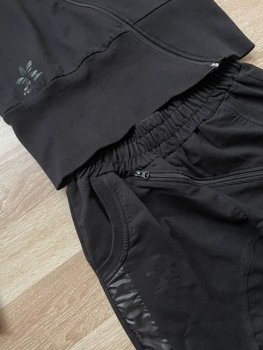 Дамски екип от две части