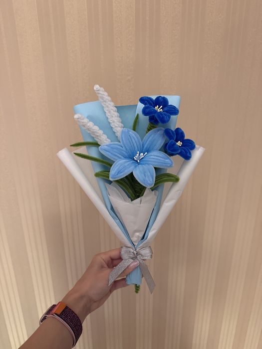 Flori handmade colorate