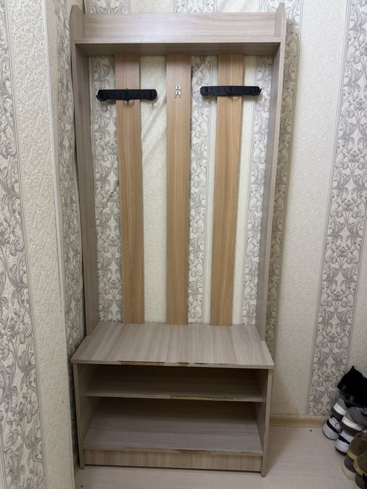 Прихожая вешалка б/у