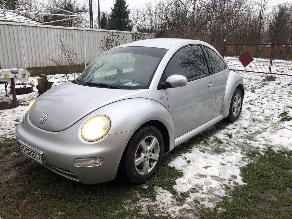 Vând vw beetle 1.6 benzină an 2000
