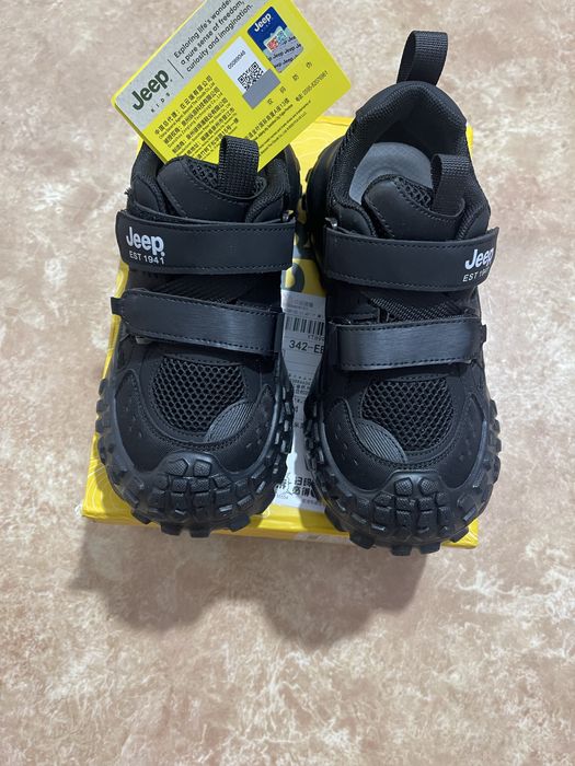 Новые кроссовки детские