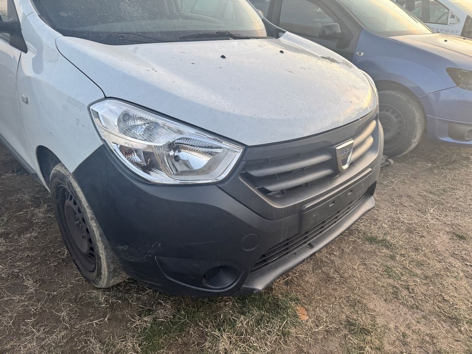Vand parte fata completa Dacia Dokker(aripi/capota/faruri/bara etc)