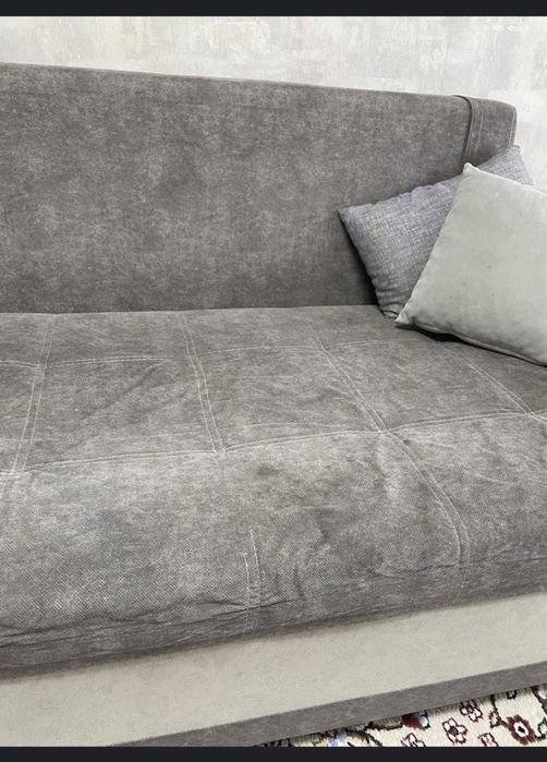 Б/У диван с 2мя большими полушками