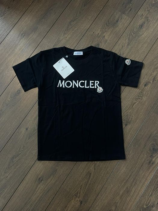 Тениски Moncler НОВИ