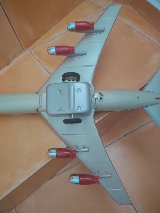 Jucărie veche, avion China ME 078