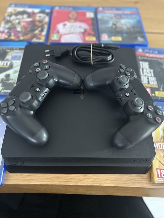 Consolă PlayStation 4 Slim 1TB