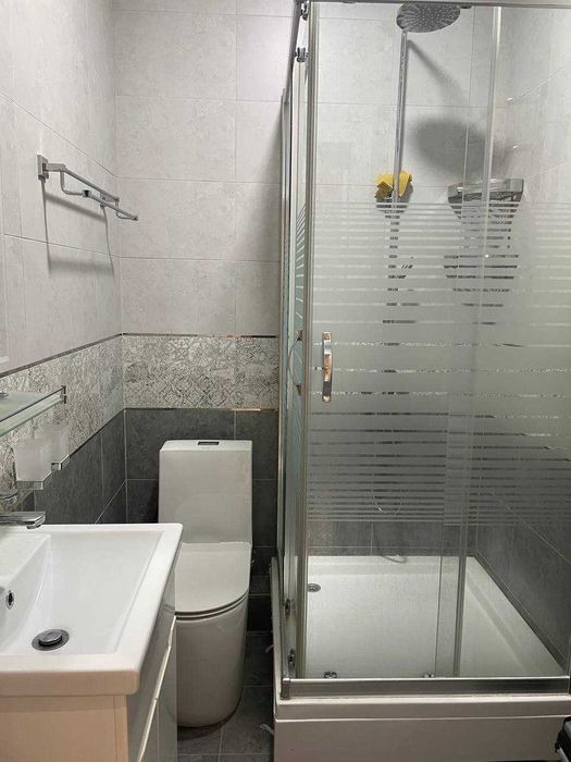 сдаю 2 х комнатная кв Мирзо Улгбекский районь рядом Кара Сув 2