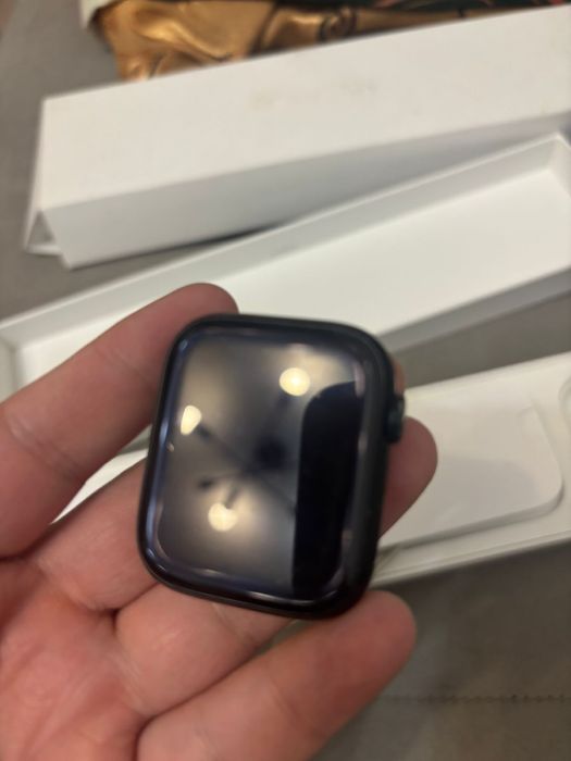 Продам Apple Watch Series 7