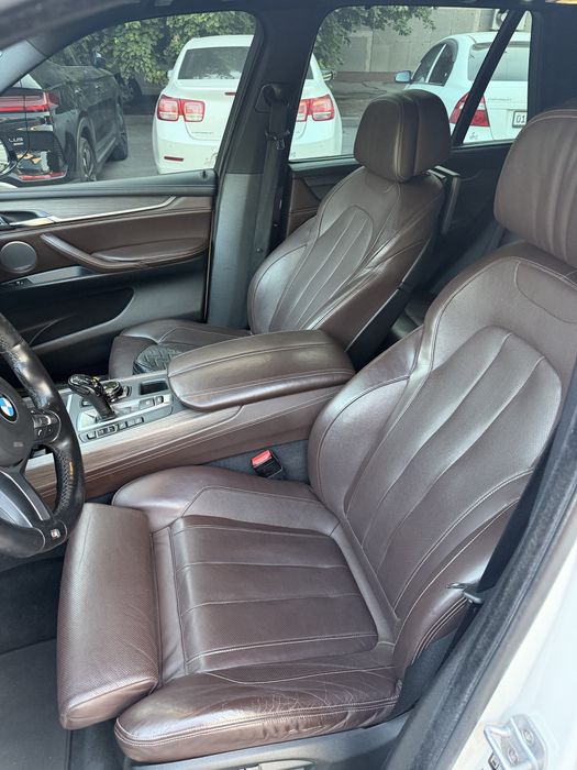 BMW X5 - 4.4 литра
