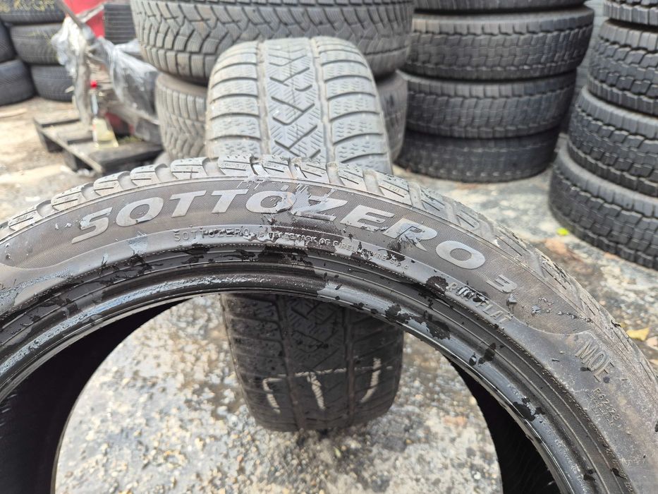 2 Anvelope de IARNA - 225/45/18 - PIRELLI - Stare buna DOT 2020 RFT