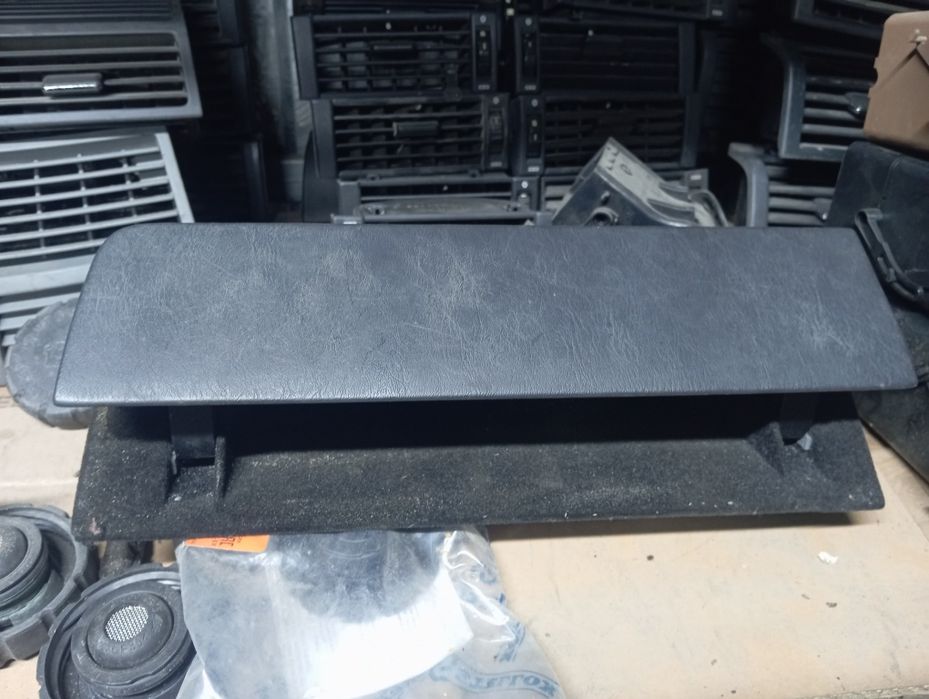 Малый бардачок Mercedes W140