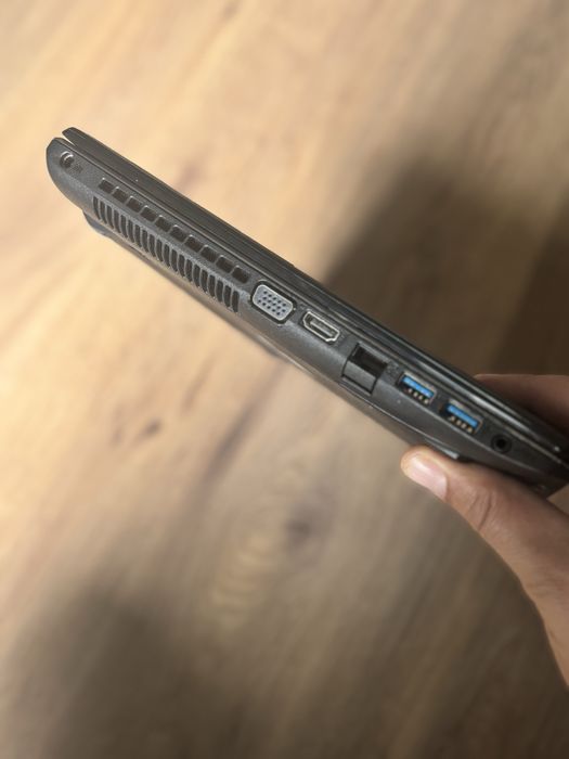 Asus Gaming• i7-6700HQ• SSD 512• 12gb ram DDR4• Nvidia GTX