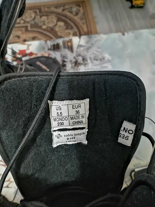 Продам ботинки для сноуборда 36 размер хеды .