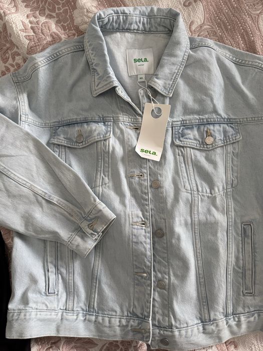 Новая джинсовая куртка