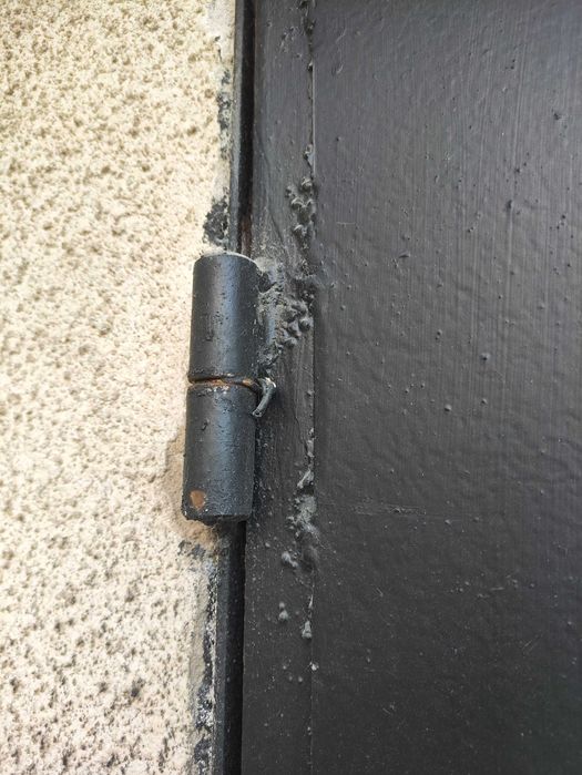 Метална гаражна врата - две крила