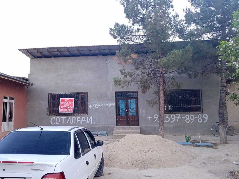 Якка тартибдаги турар жой,  майдони 250 м.кв.