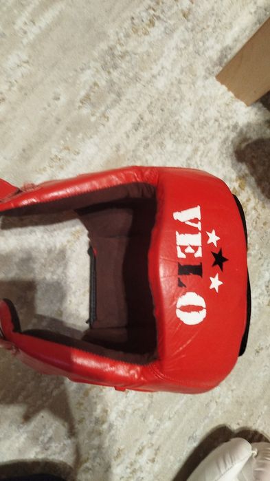 Шлем VELO красный