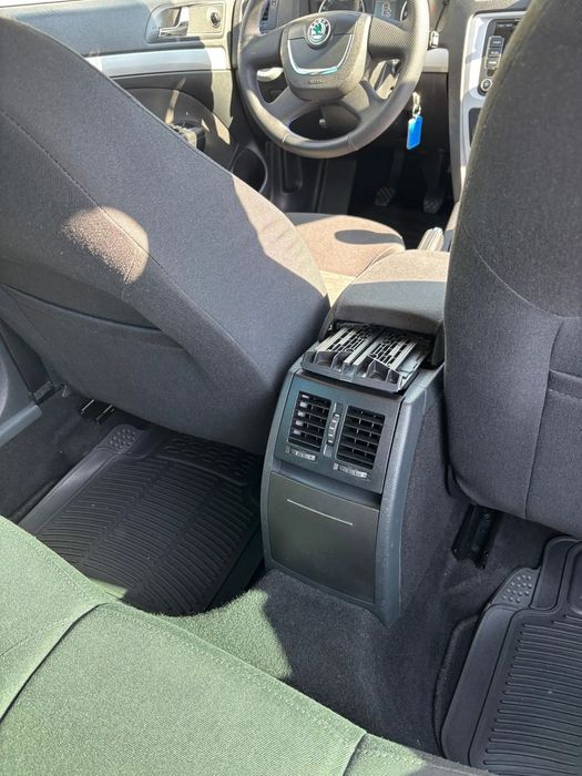Skoda Octavia Se vinde Skoda Octavia Combi, 1.6 TDI Grennline.