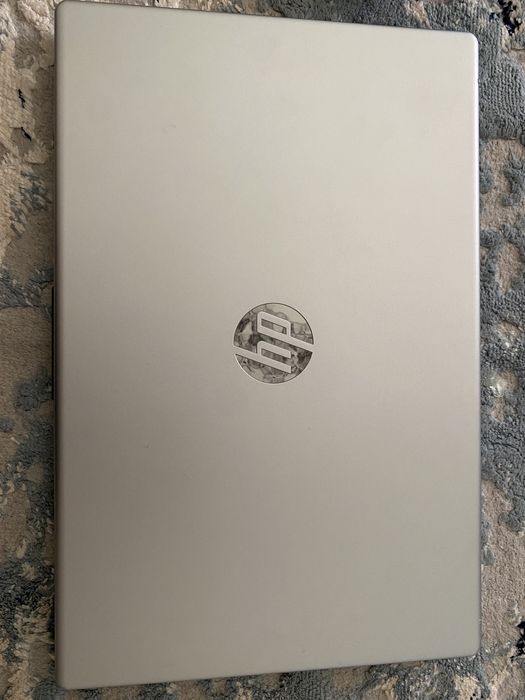 Ноутбук сатылады