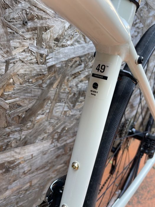 Bicicleta cursiera ciclocross gravel trek domane 4 furca de carbon  frane pe disc hiraulice roti 28”
